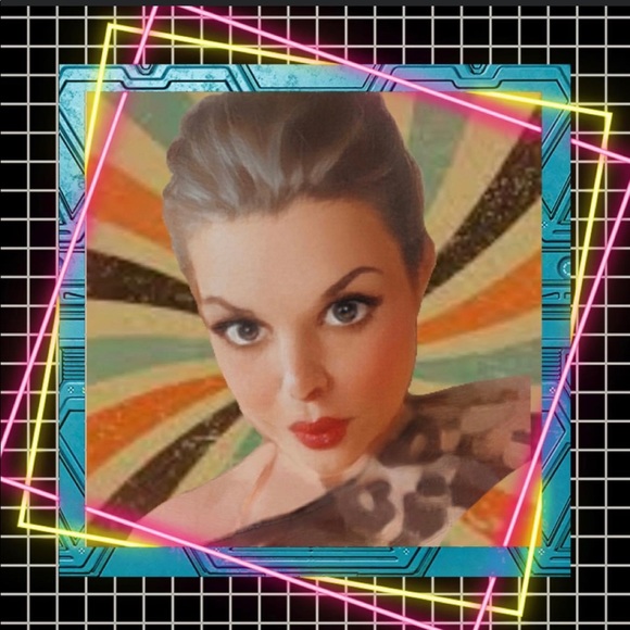 Happy Posher 🛍😁 - Picture 1 of 5